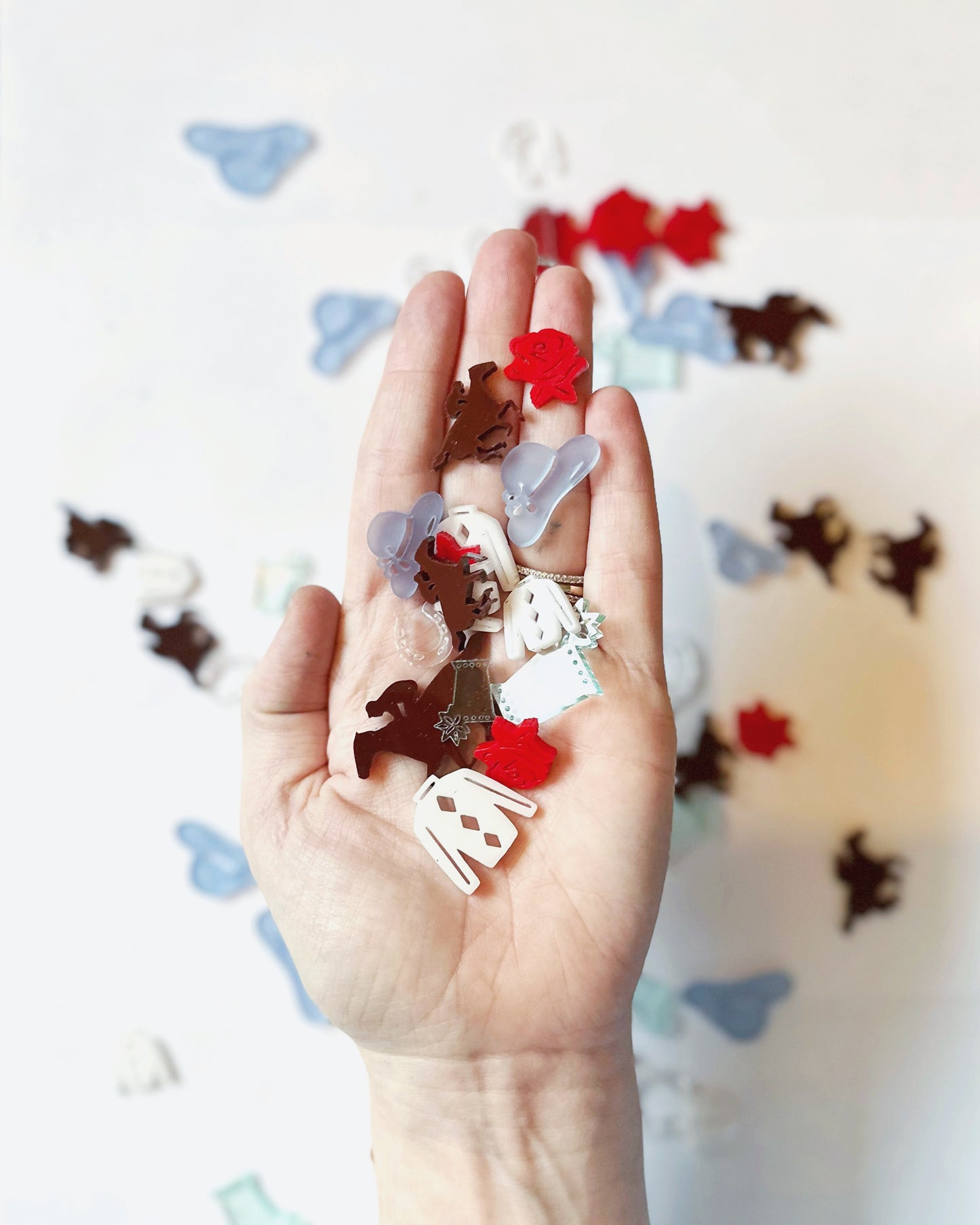 Kentucky Derby Acrylic Confetti